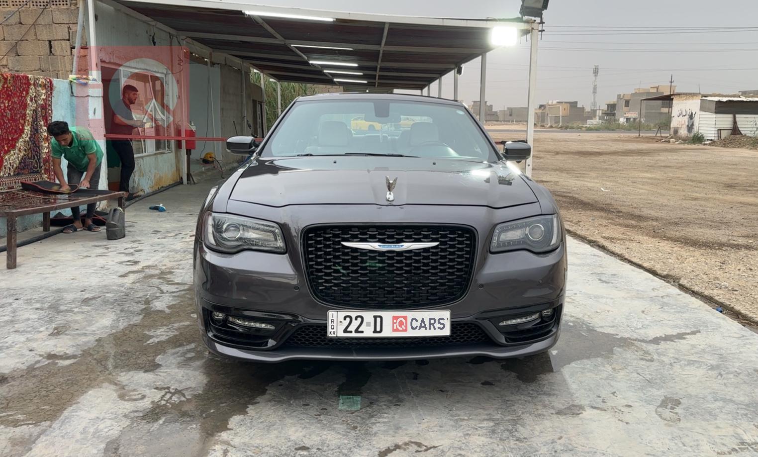 كرايسلر 300